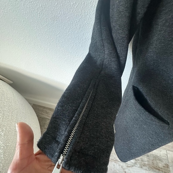 Amisu Charcoal Hooded Cape - Picture 2 of 10